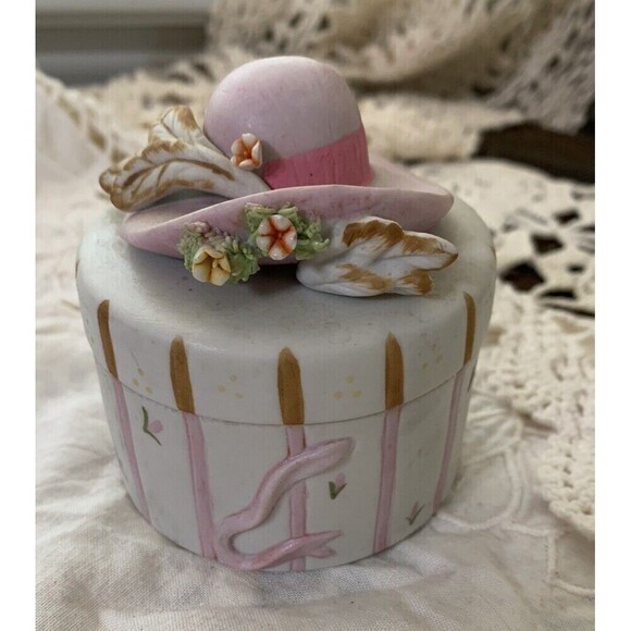 Vintage Enesco Trinket Box Porcelain  Hat Box With Flower, Feathers Gold Accents - Picture 1 of 12